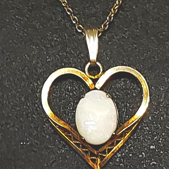 Vintage Glittering White Opal & Gold Filled Pendant & Chain (Libra Gemstone) - Picture 9 of 15